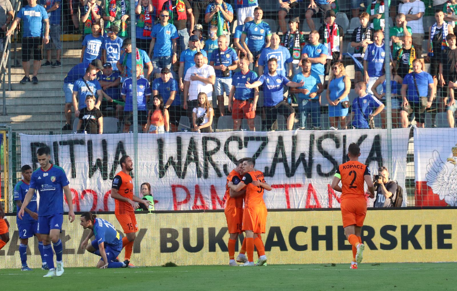 Miedź Legnica przegrywa derby z Zagłębiem Lubin