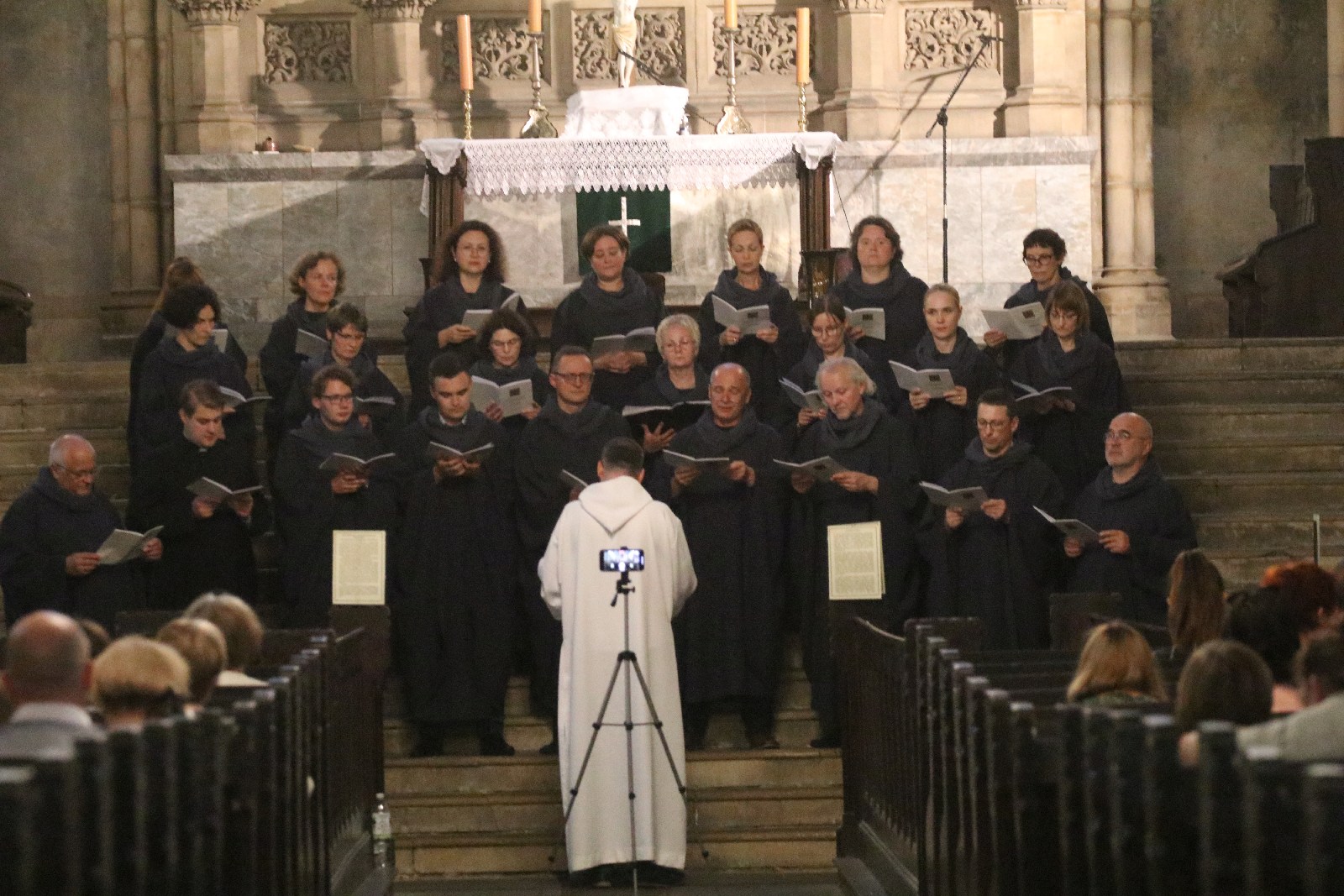 Koncert Gaudeamus omnes w kościele ewangelickim w Legnicy