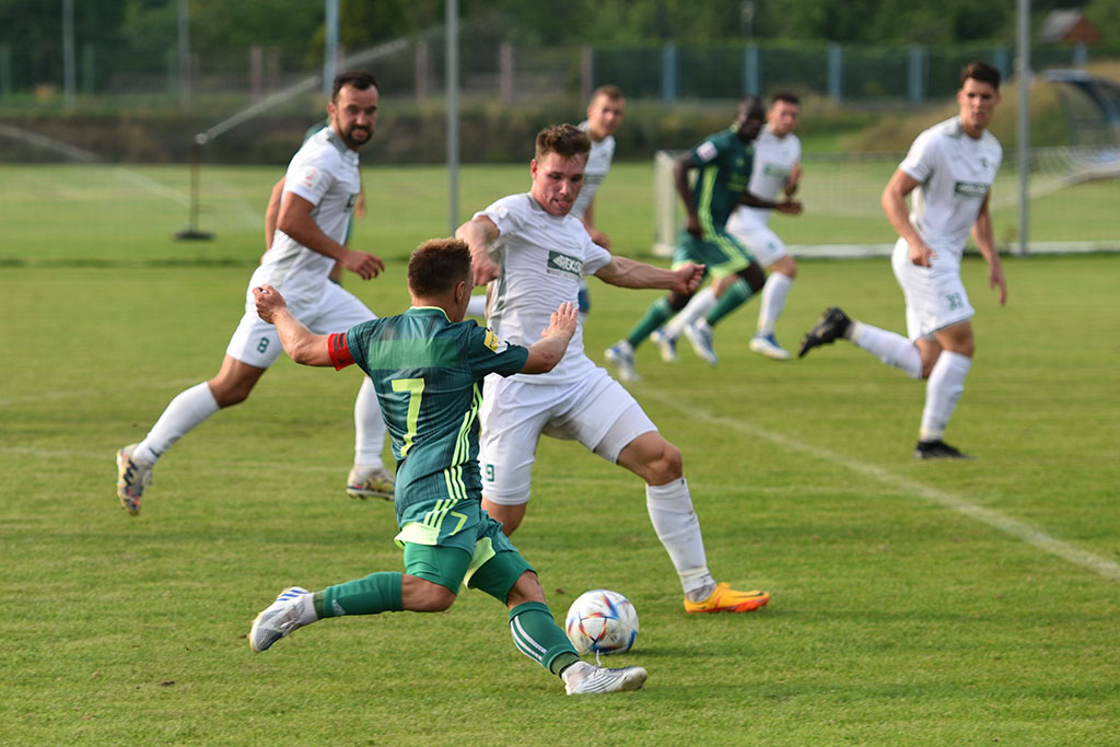 Miedź II Legnica przegrała z Rekordem Bielsko Biała