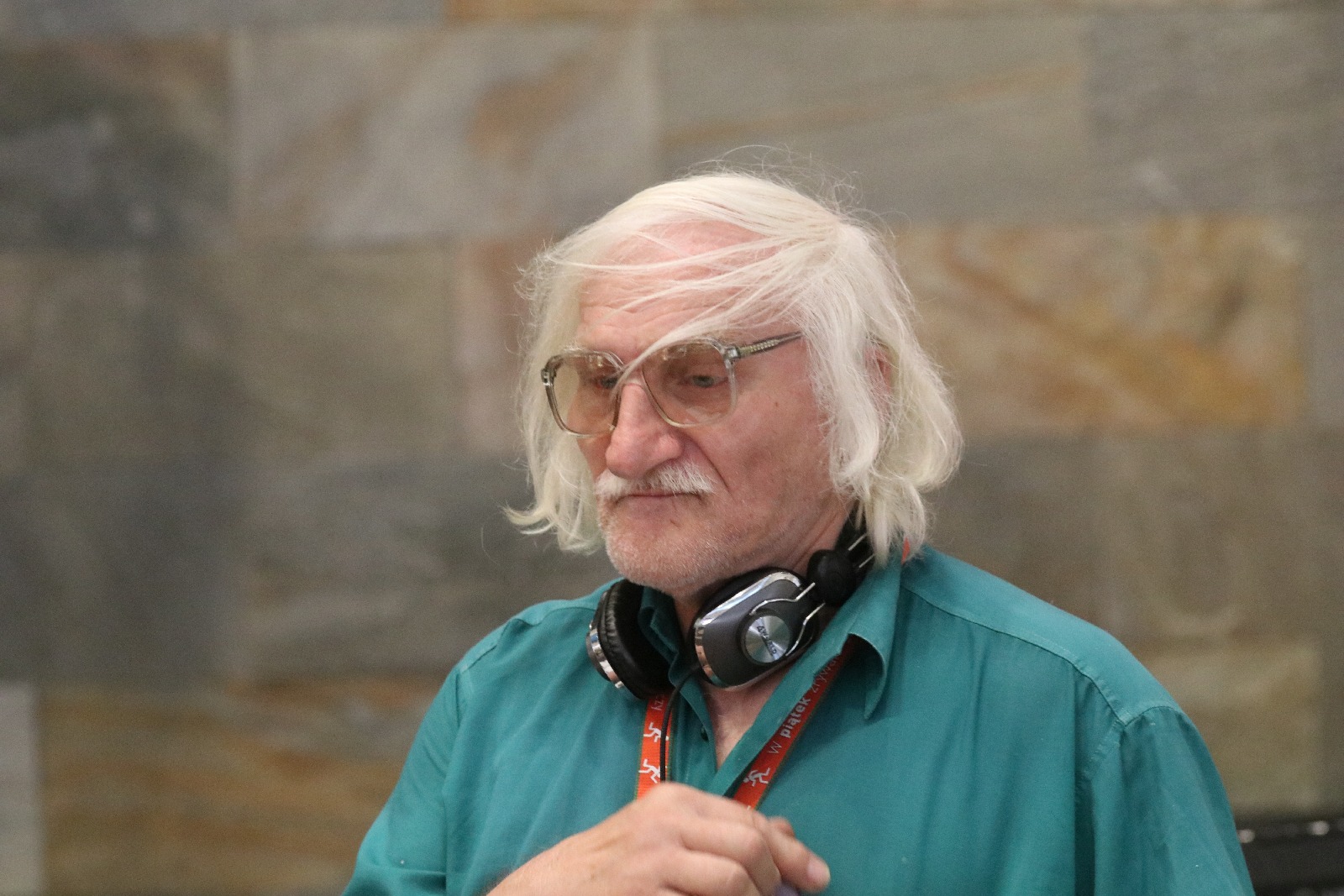 Huragan Poezji w Galerii Piastów. Promocja książki Bajadełka