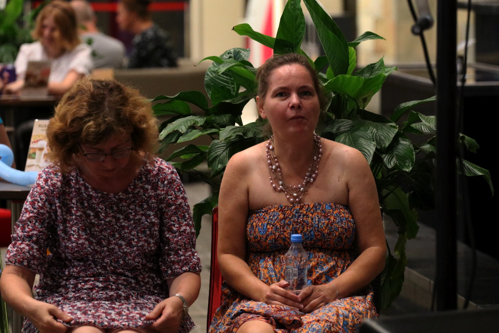 Huragan Poezji w Galerii Piastów. Promocja książki Bajadełka