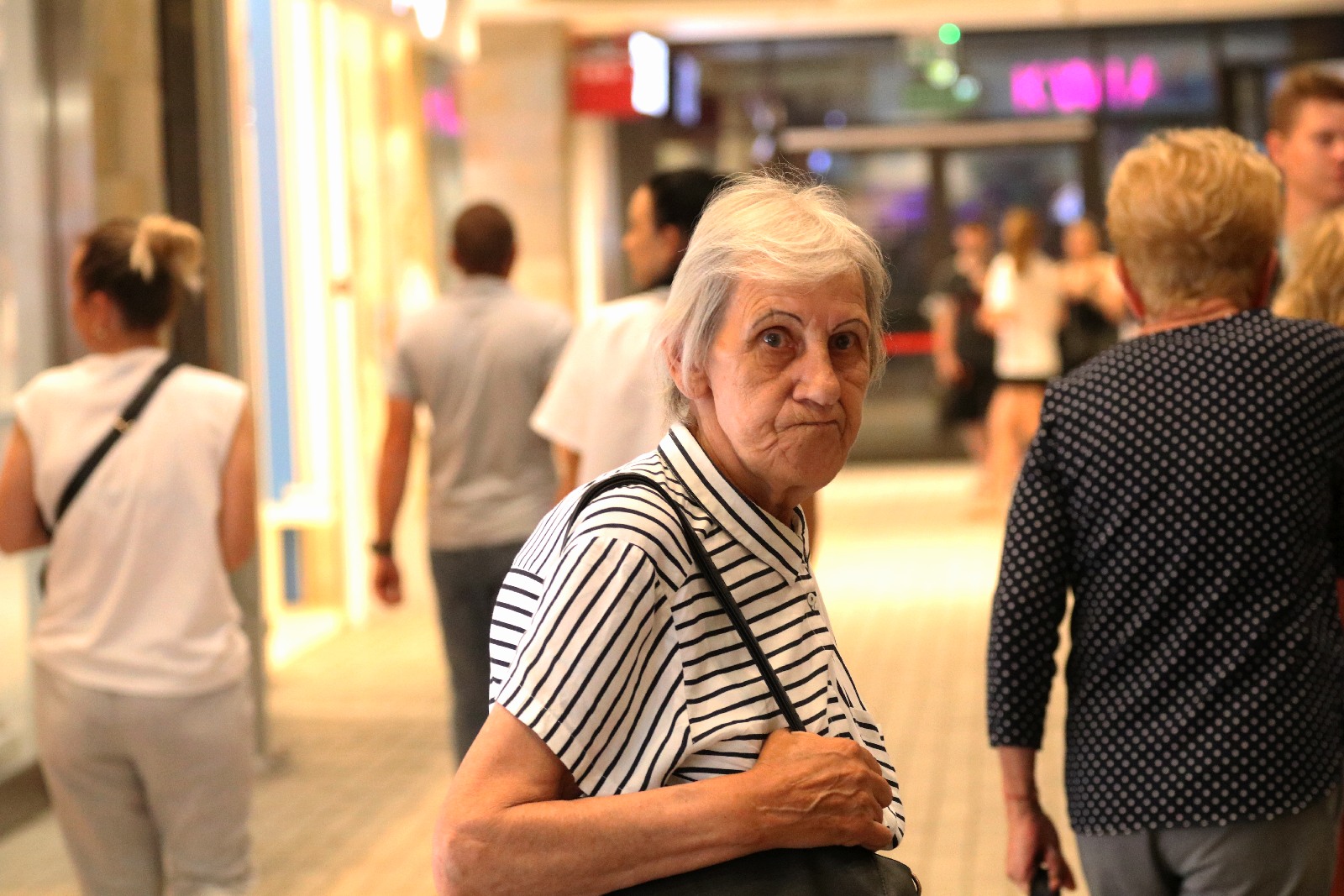 Huragan Poezji w Galerii Piastów. Promocja książki Bajadełka