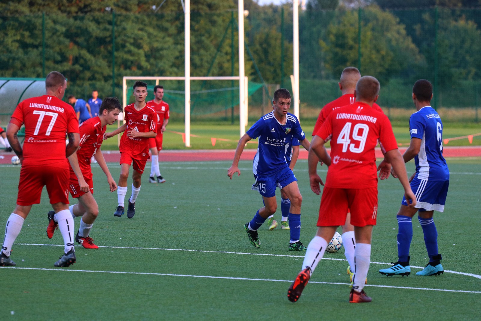 Młodzież Miedzi Legnica rozgromiła Lubiatowiankę Lubiatów