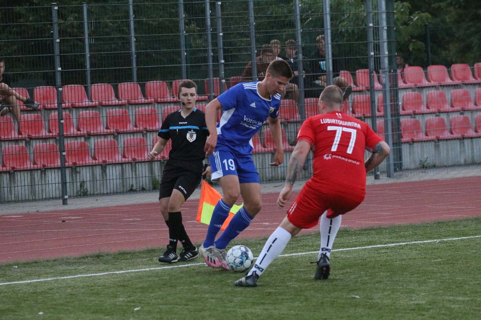 Młodzież Miedzi Legnica rozgromiła Lubiatowiankę Lubiatów