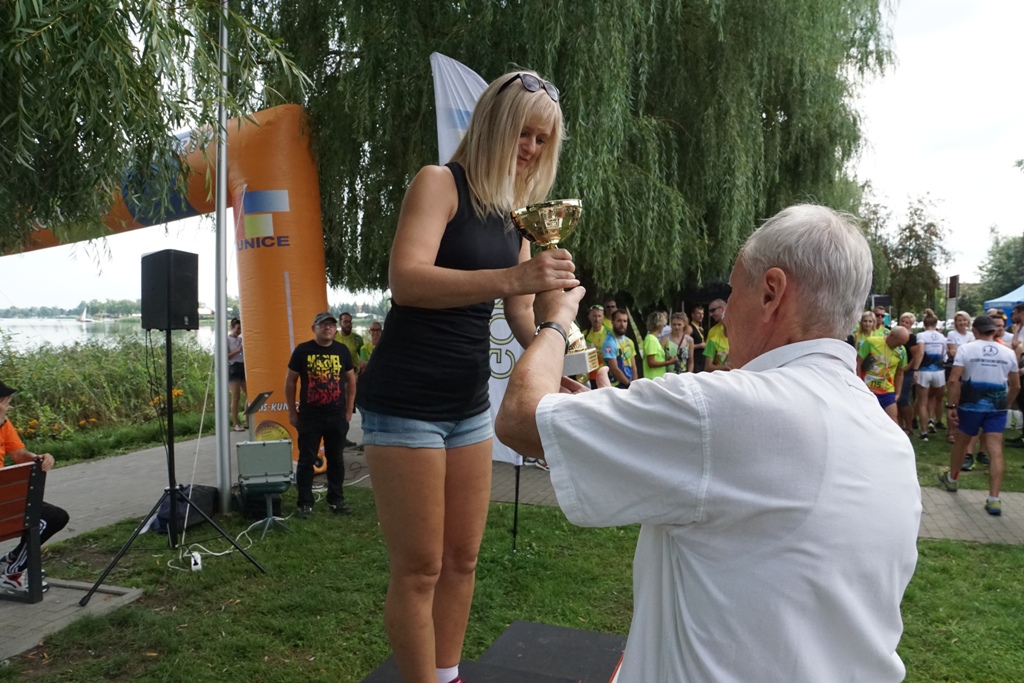 Kunicki Bieg Reggae. Dekoracja najlepszych zbiegaczy