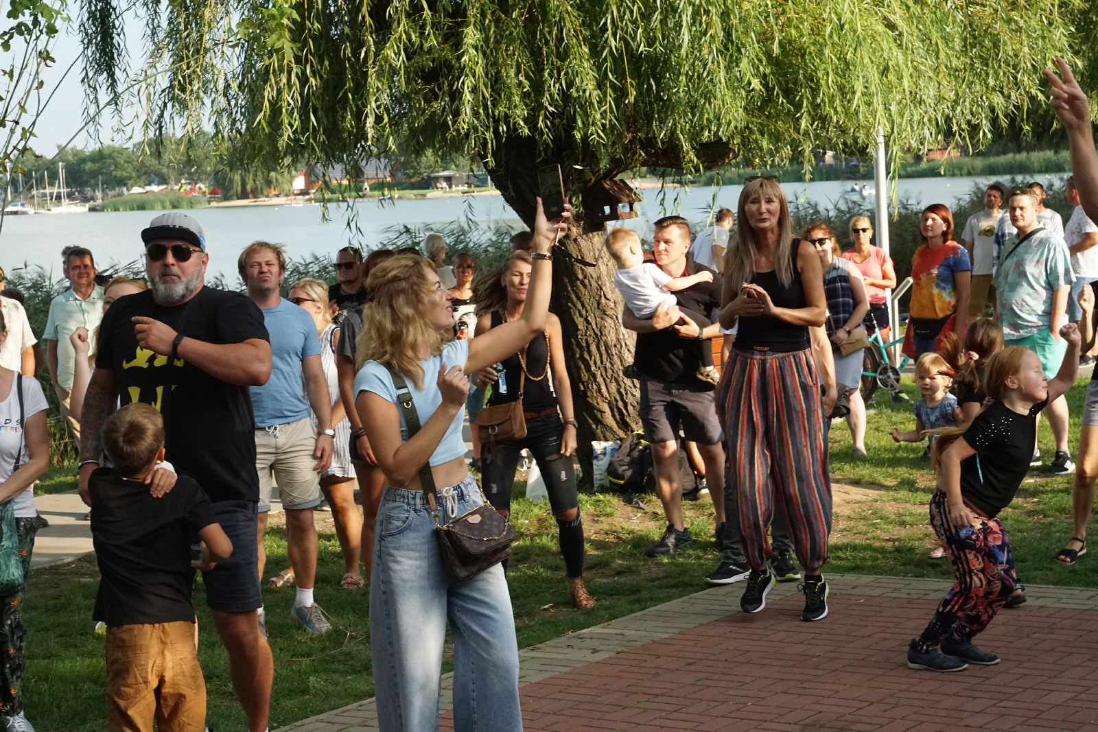 Festiwal Reggae Nad Jeziorem: Żywica, Ragabarabanda i Pajujo