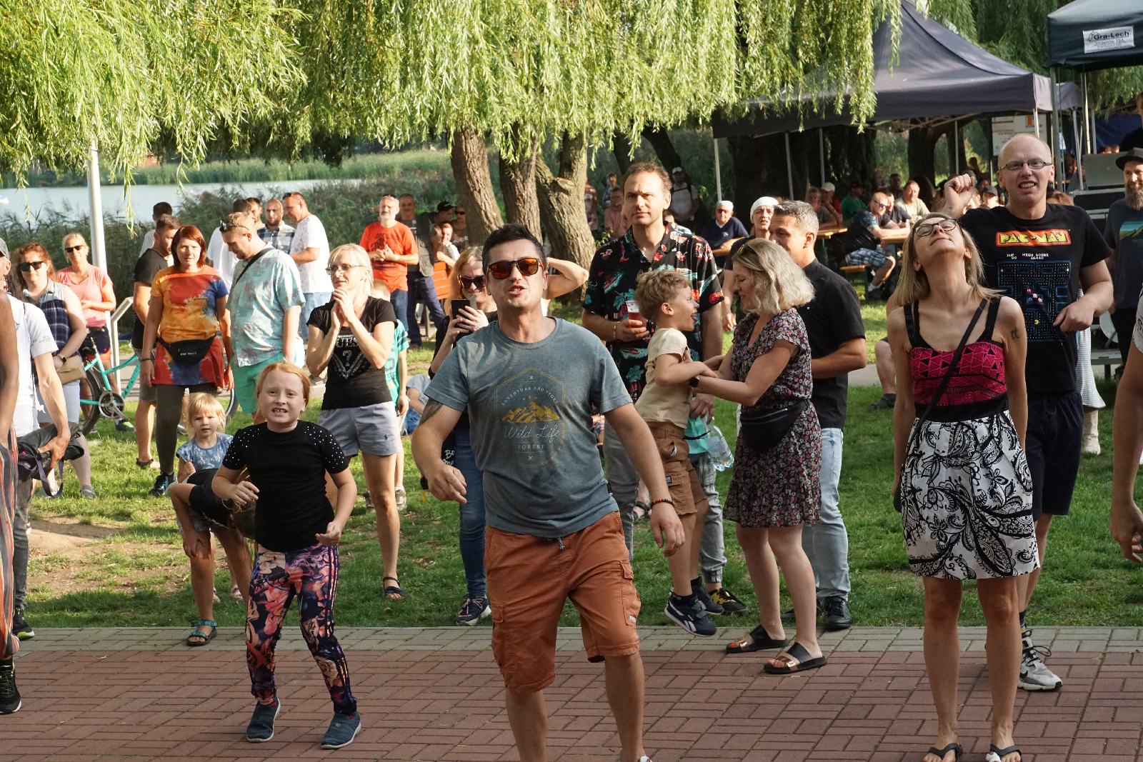 Festiwal Reggae Nad Jeziorem: Żywica, Ragabarabanda i Pajujo