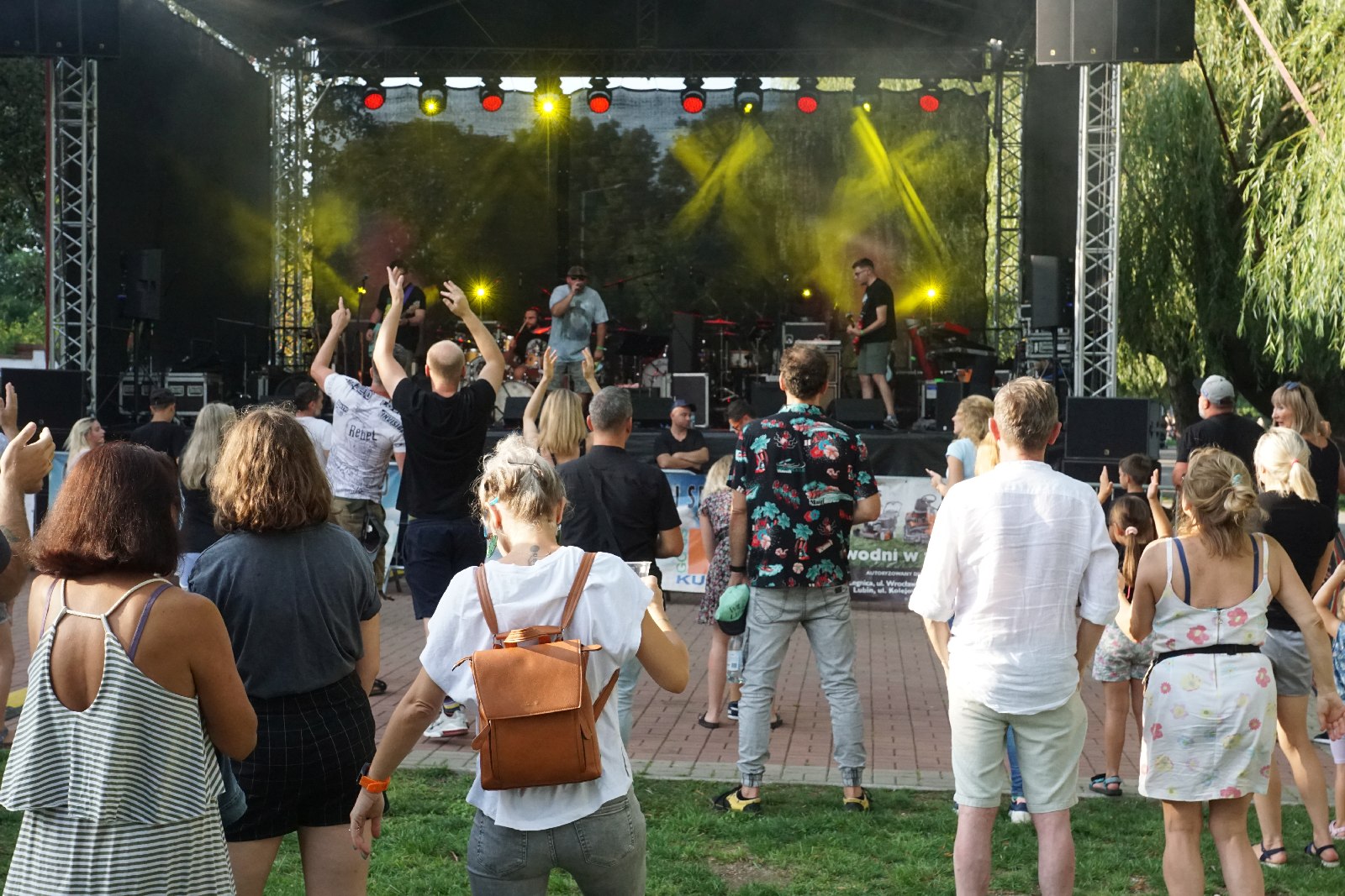 Festiwal Reggae Nad Jeziorem: Żywica, Ragabarabanda i Pajujo