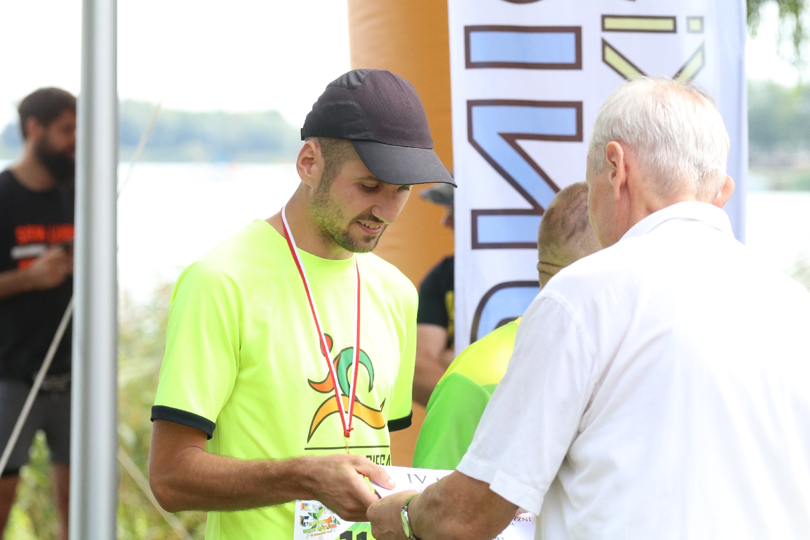 Kunicki Bieg Reggae. Dekoracja najlepszych zbiegaczy