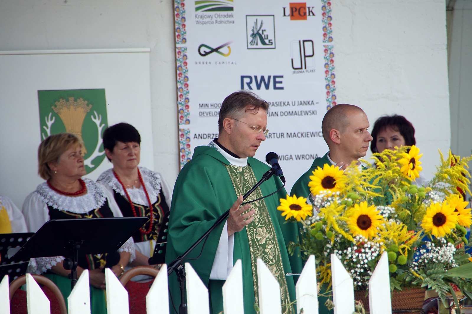 Dożynki Gminy Ruja odbyły się na boisku w Tyńcu Legnickim
