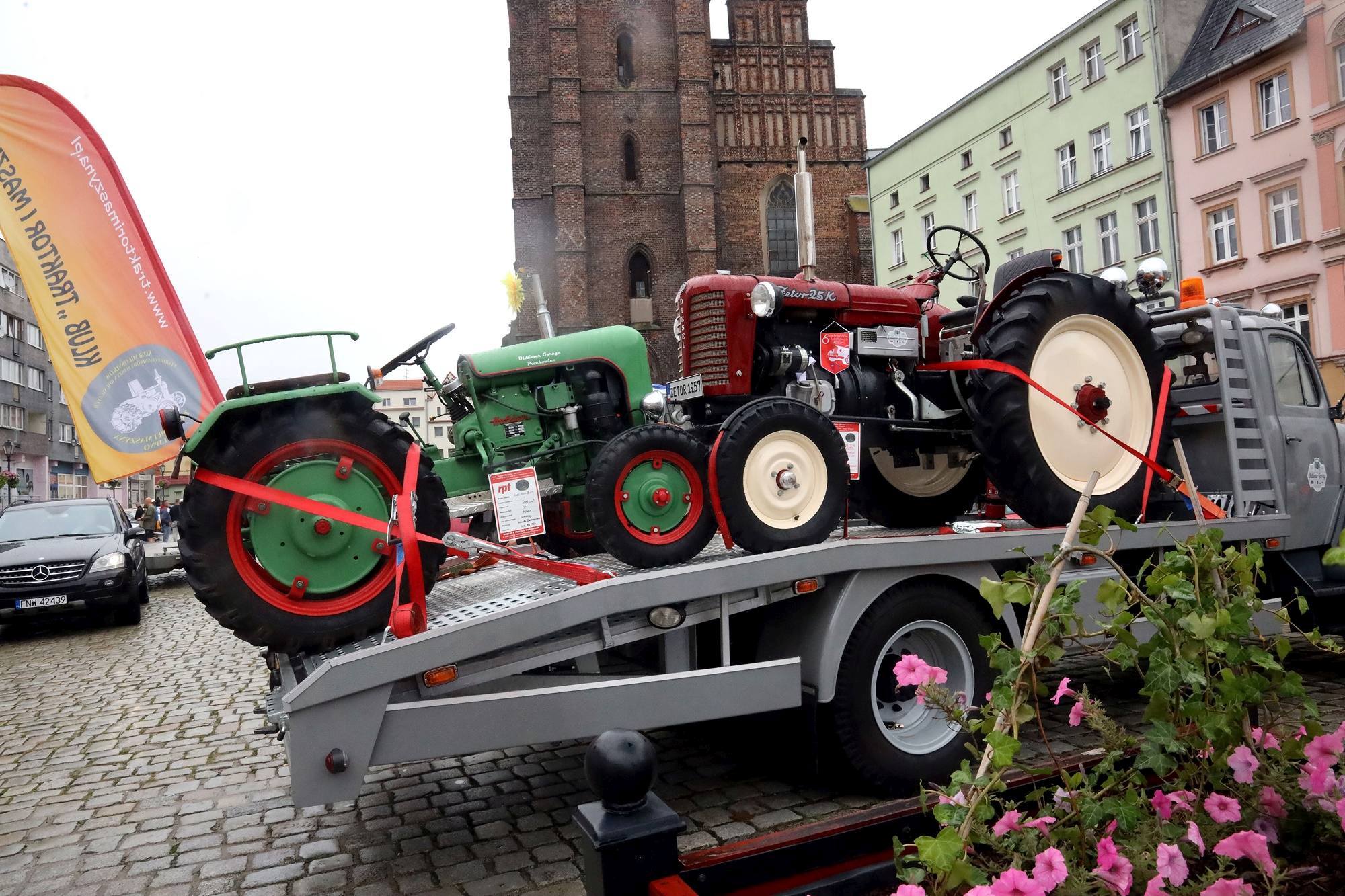 Oldtimer Chojnów - Zlot Pojazdów Zabytkowych