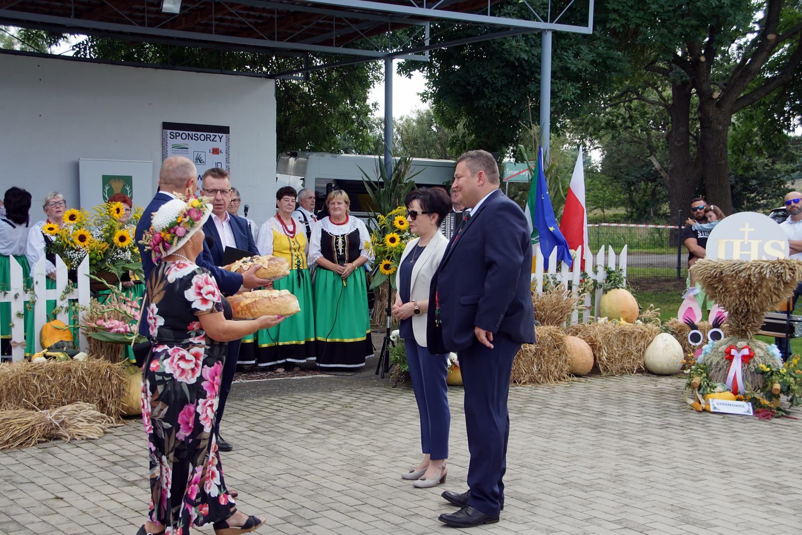 Dożynki Gminy Ruja odbyły się na boisku w Tyńcu Legnickim