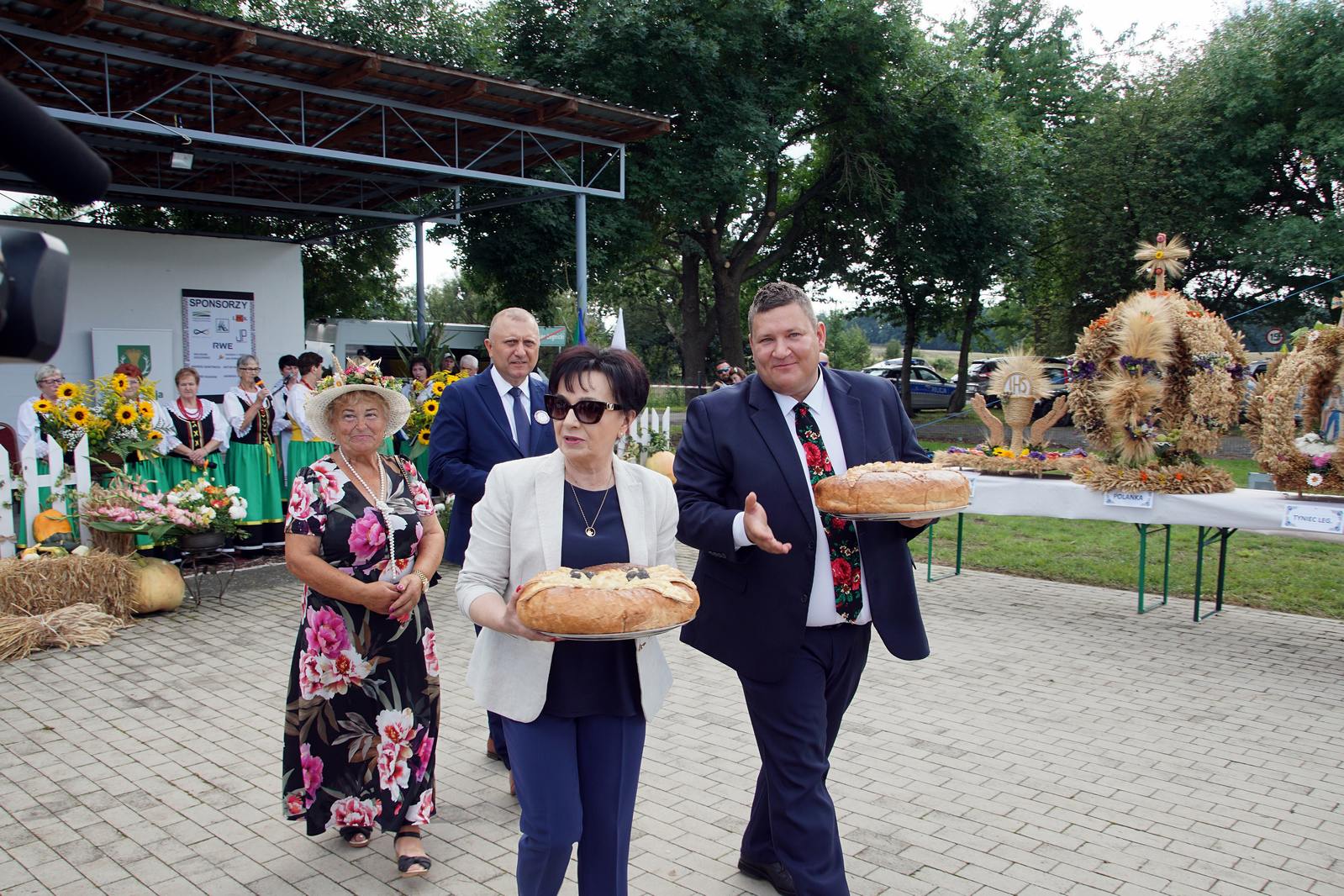 Dożynki Gminy Ruja odbyły się na boisku w Tyńcu Legnickim