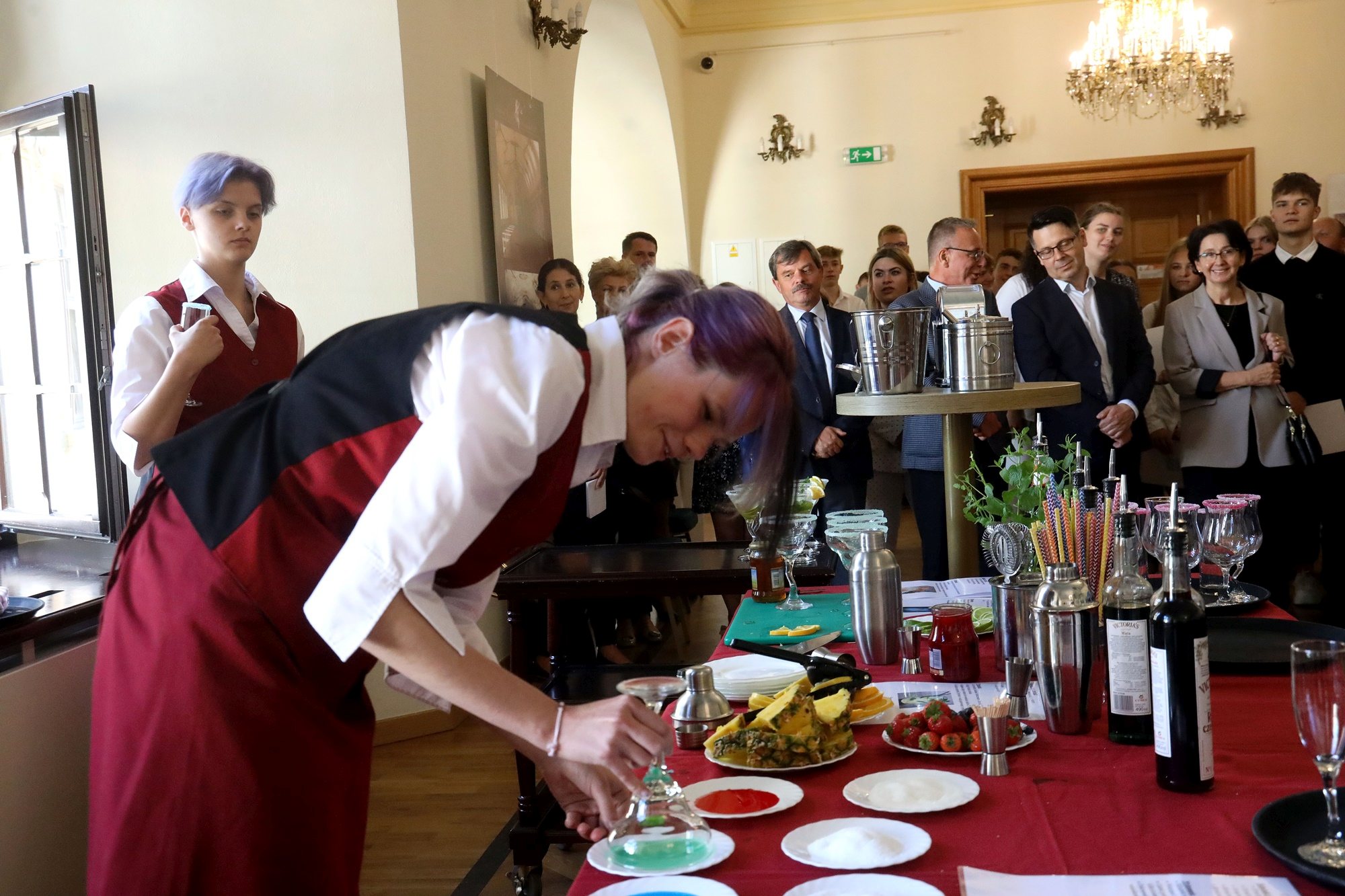 Prezydent nagrodził najlepszych uczniów stypendiami