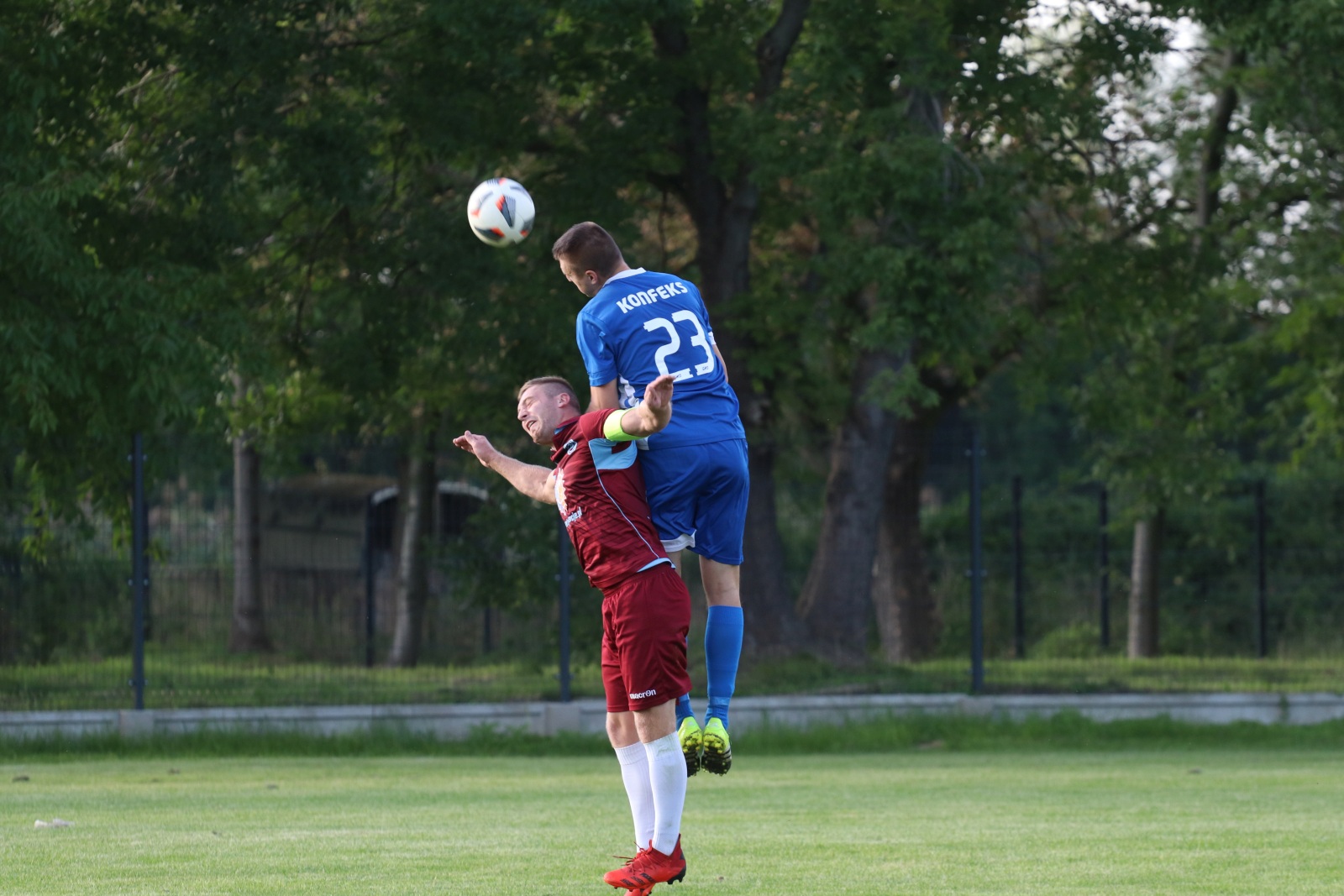 Błękitni rozstrzelali u siebie Konfeks Legnica