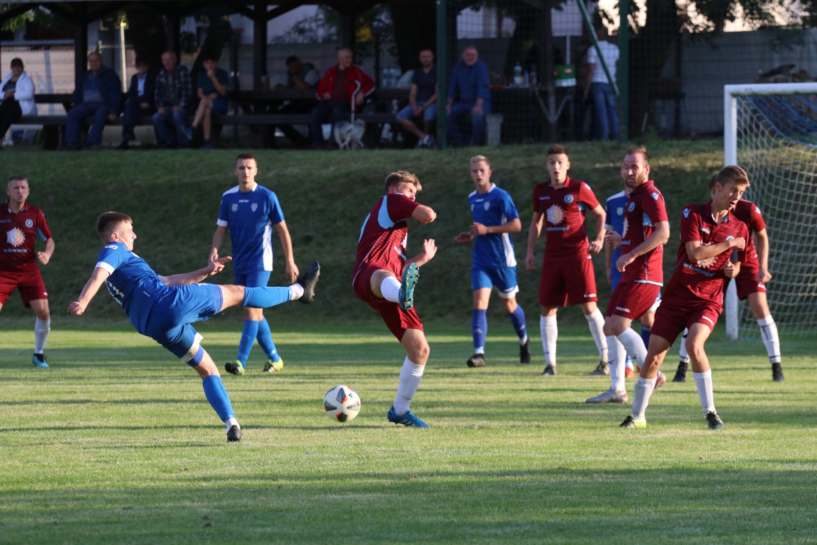 Błękitni rozstrzelali u siebie Konfeks Legnica