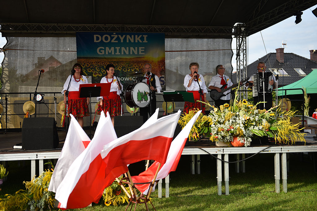Dziś zapomnieli o smutkach i problemach i bawili się wesoło