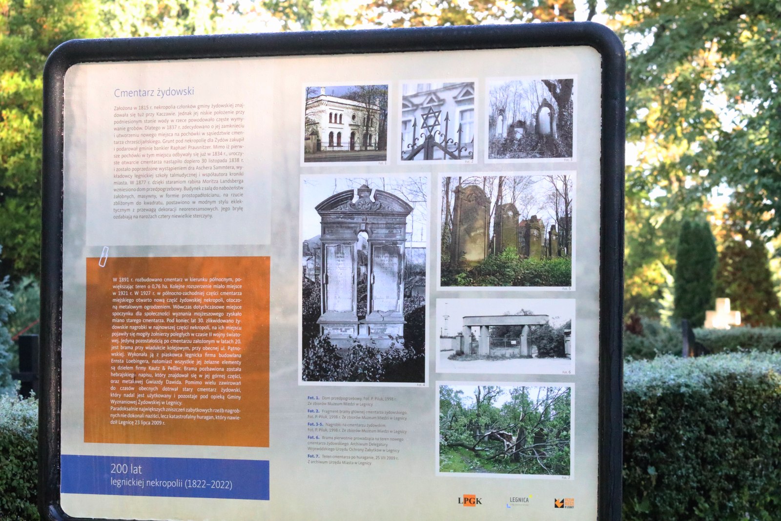 Wystawa dokumentująca 200 lat nekropolii przy ulicy Wrocławskiej