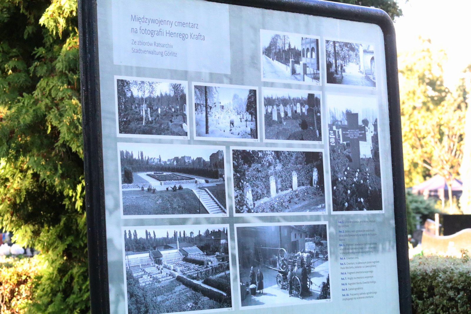 Wystawa dokumentująca 200 lat nekropolii przy ulicy Wrocławskiej