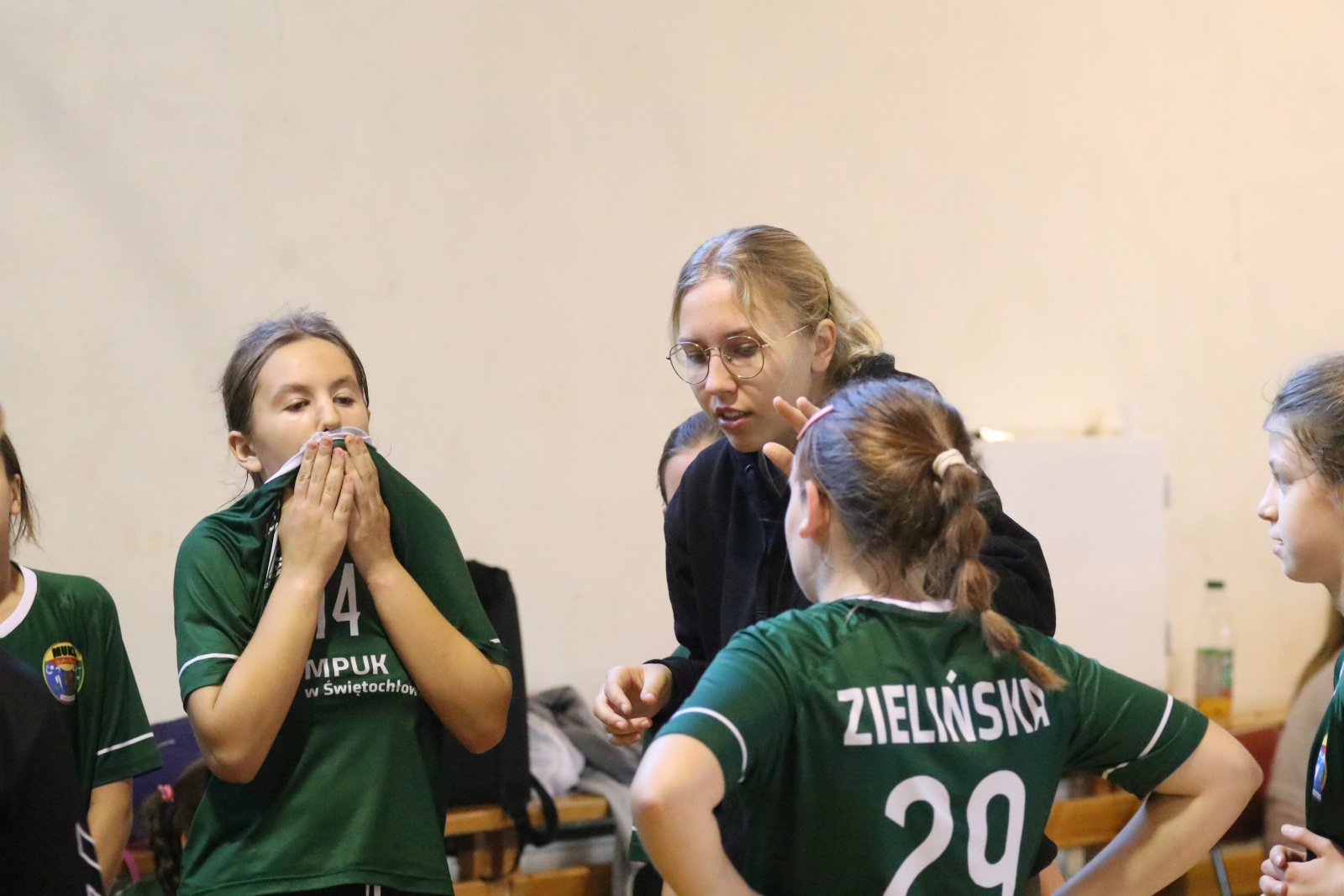 Drui dzień zmagań szczypiornistek w festiwalu Lion Cup
