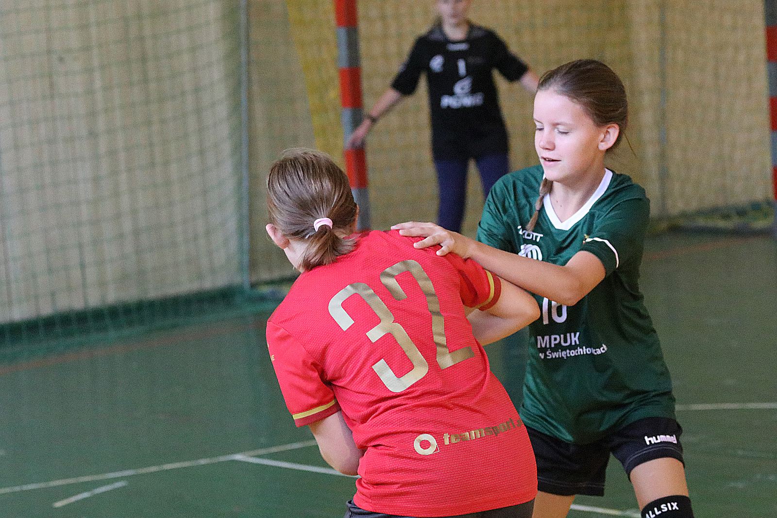 Drui dzień zmagań szczypiornistek w festiwalu Lion Cup
