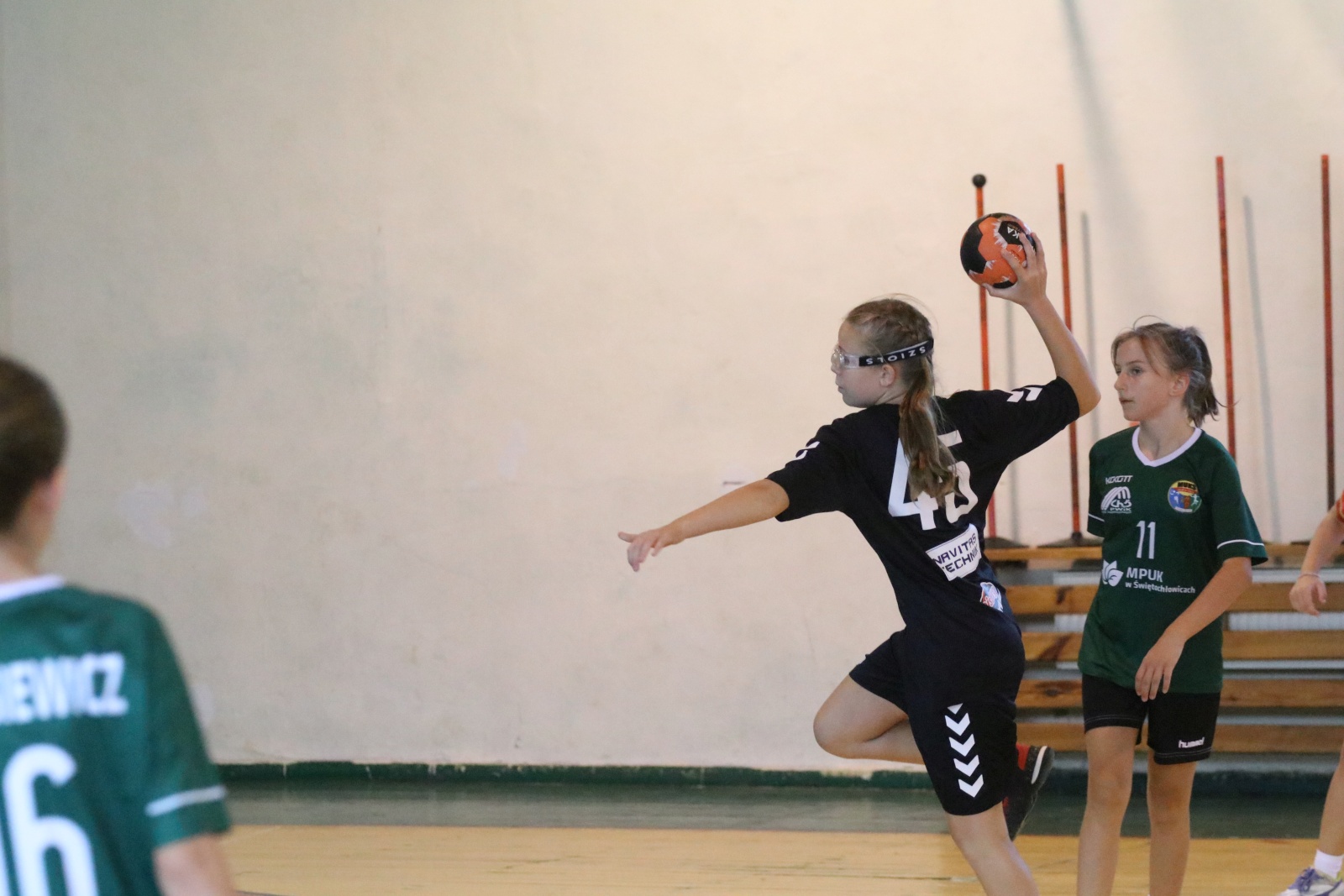 Drui dzień zmagań szczypiornistek w festiwalu Lion Cup

