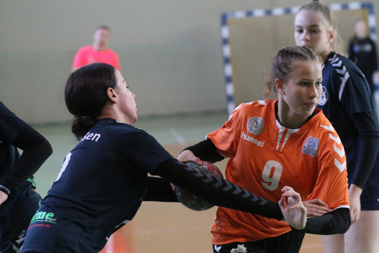 Drui dzień zmagań szczypiornistek w festiwalu Lion Cup
