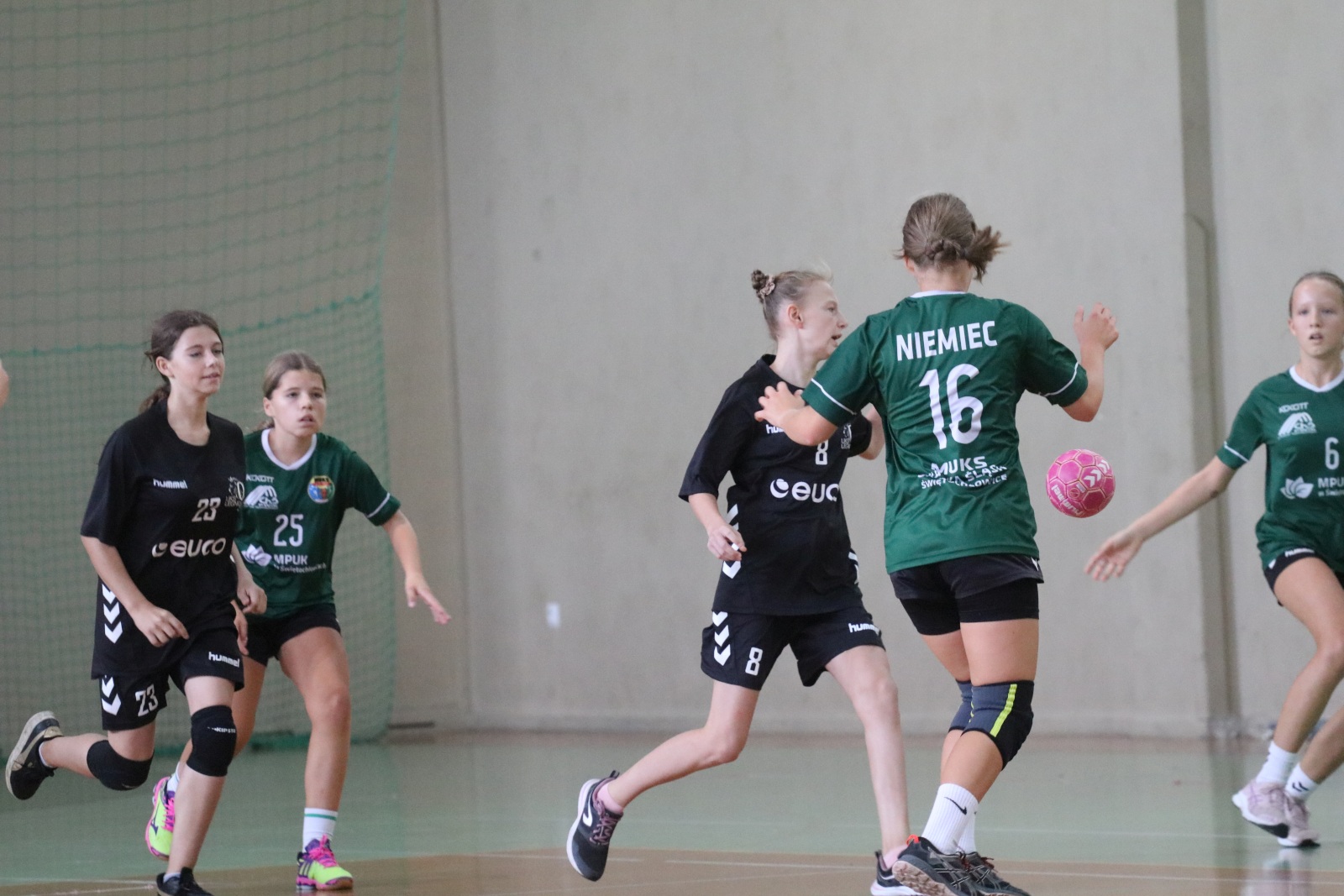 Trzeci dzień zmagań szczypiornistek w festiwalu Lion Cup