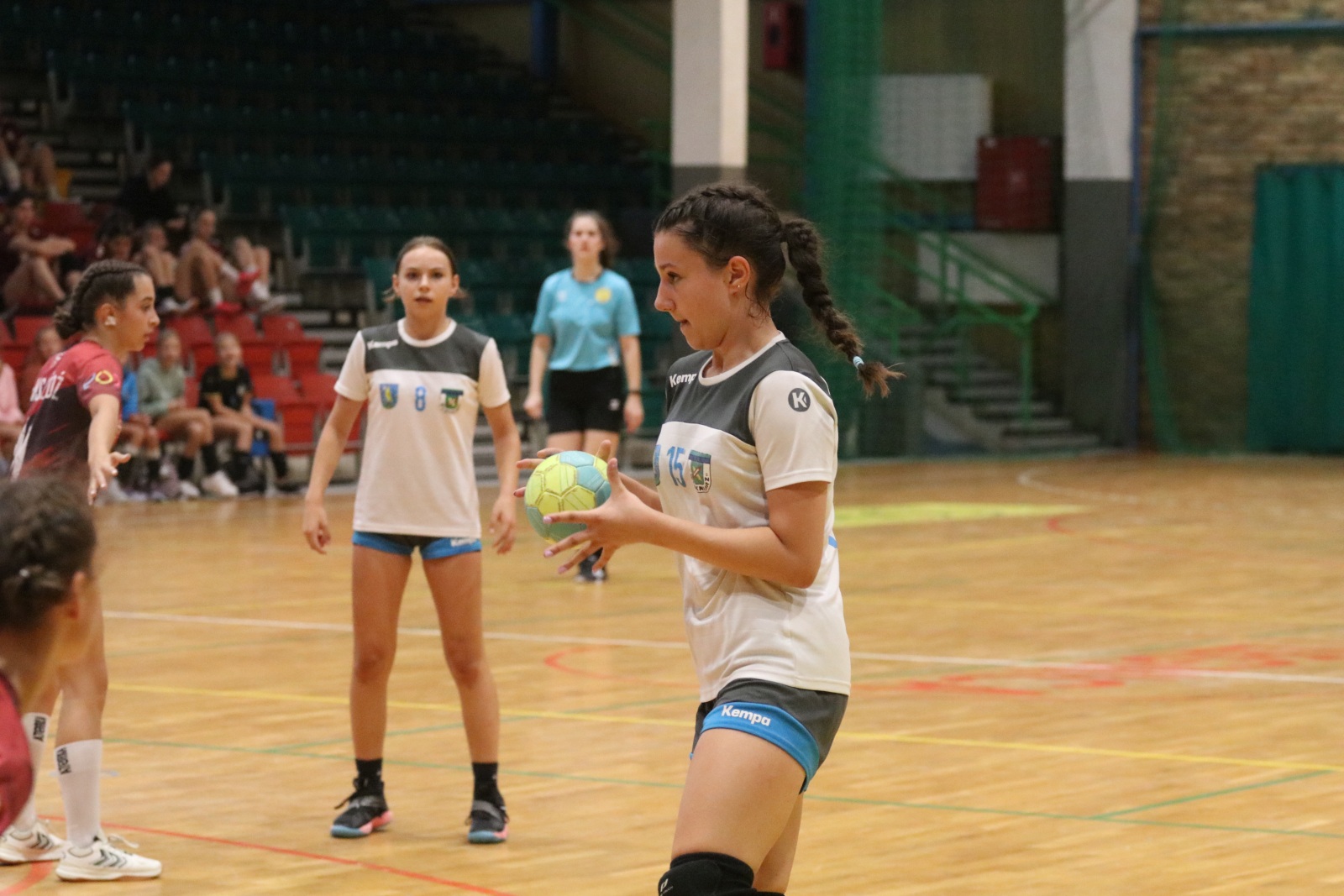 Trzeci dzień zmagań szczypiornistek w festiwalu Lion Cup