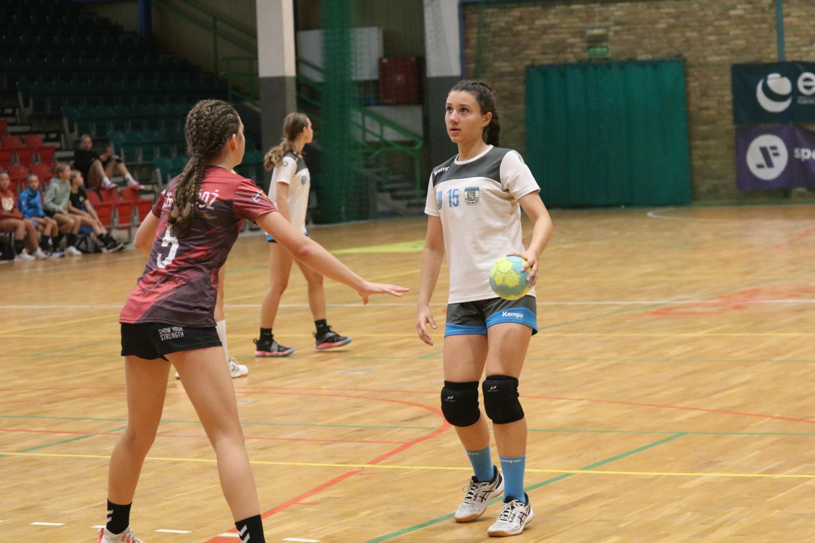 Trzeci dzień zmagań szczypiornistek w festiwalu Lion Cup