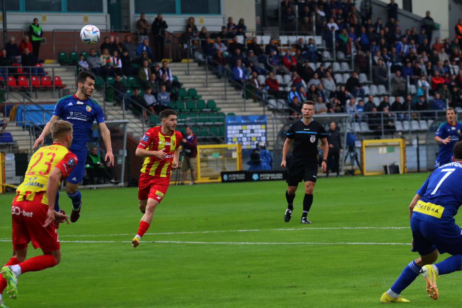 Tylko remis Miedzi Legnica z Koroną Kielce