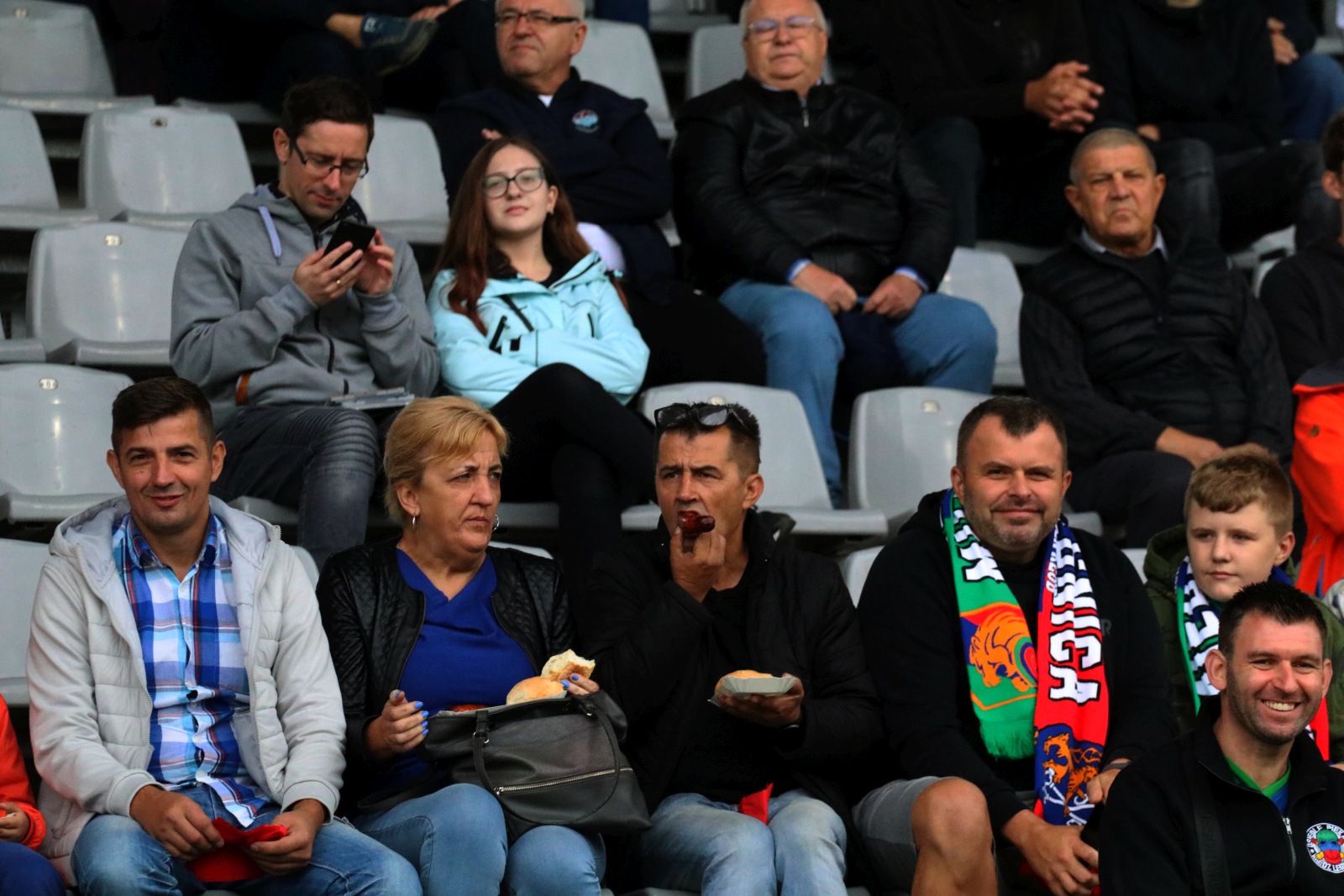 Blisko cztery tysiące kibiców dopingowało piłkarzy Miedzi