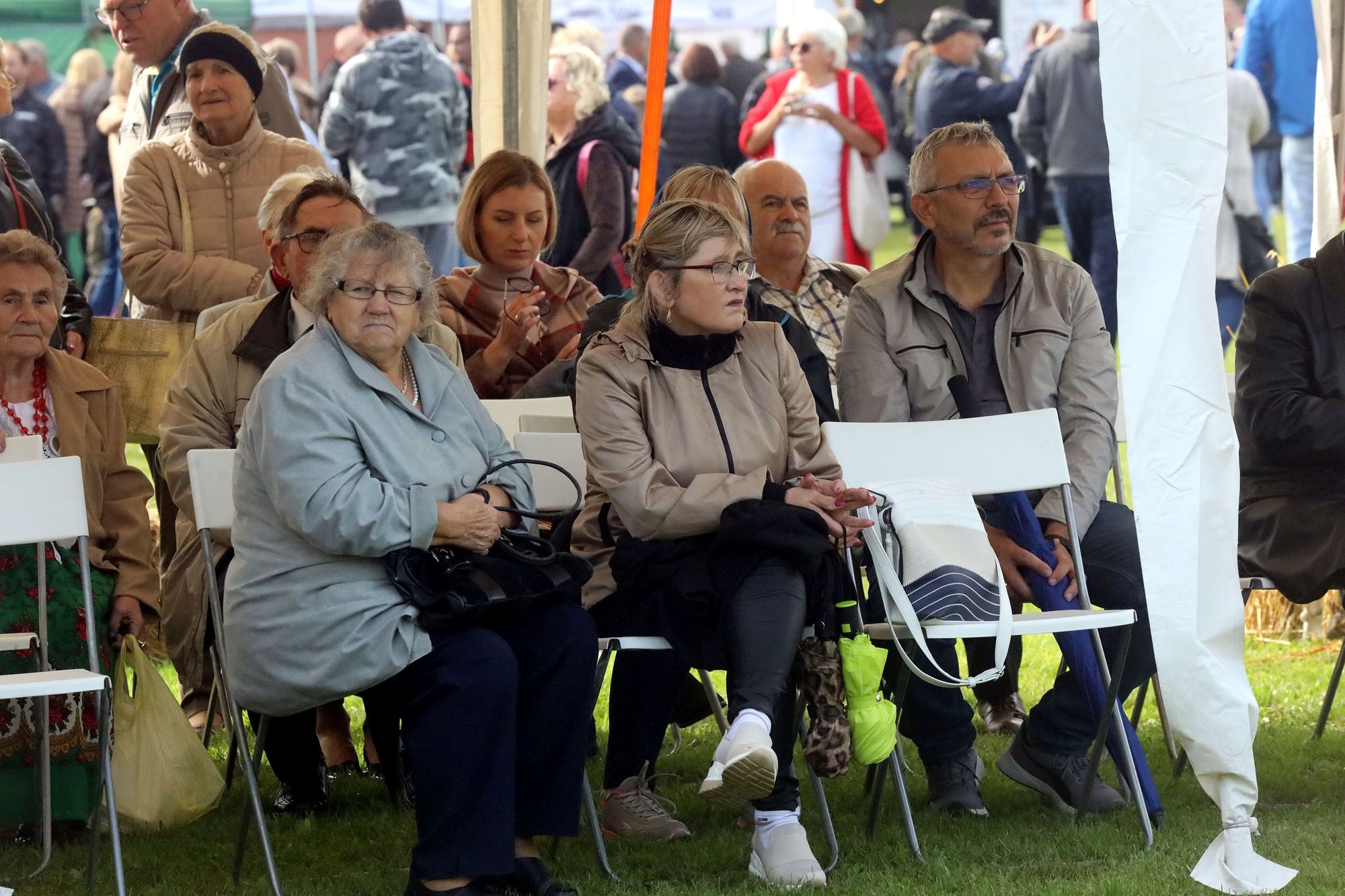 Dożynki w Niedźwiedzicach. Była dobra zabawa mimo złej pogody