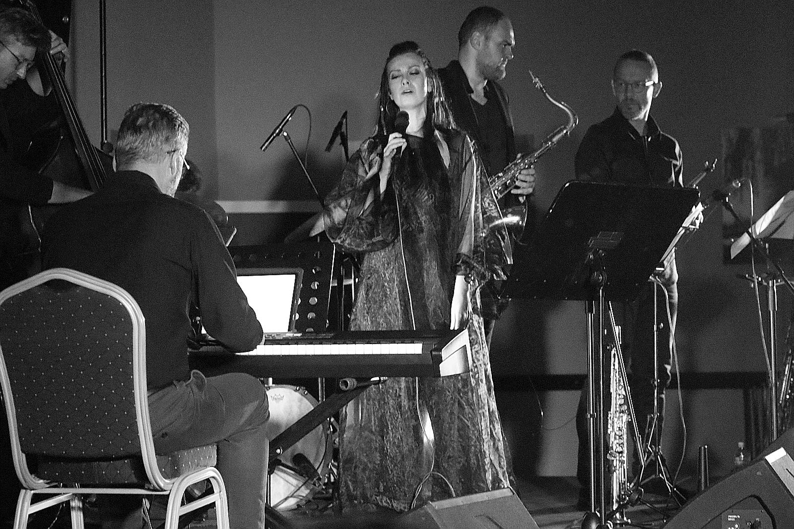 Duet Zawartko/Piasecki zagrał w sali kunickiego ośrodka kultury