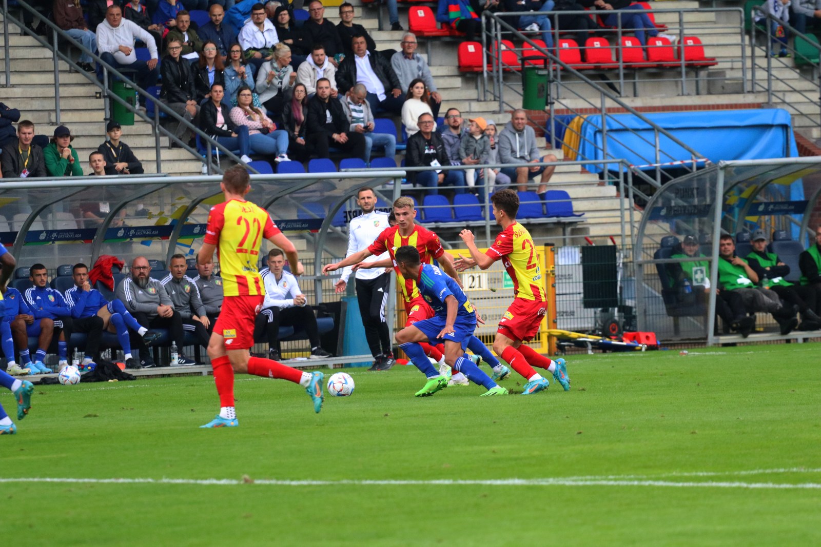 Tylko remis Miedzi Legnica z Koroną Kielce
