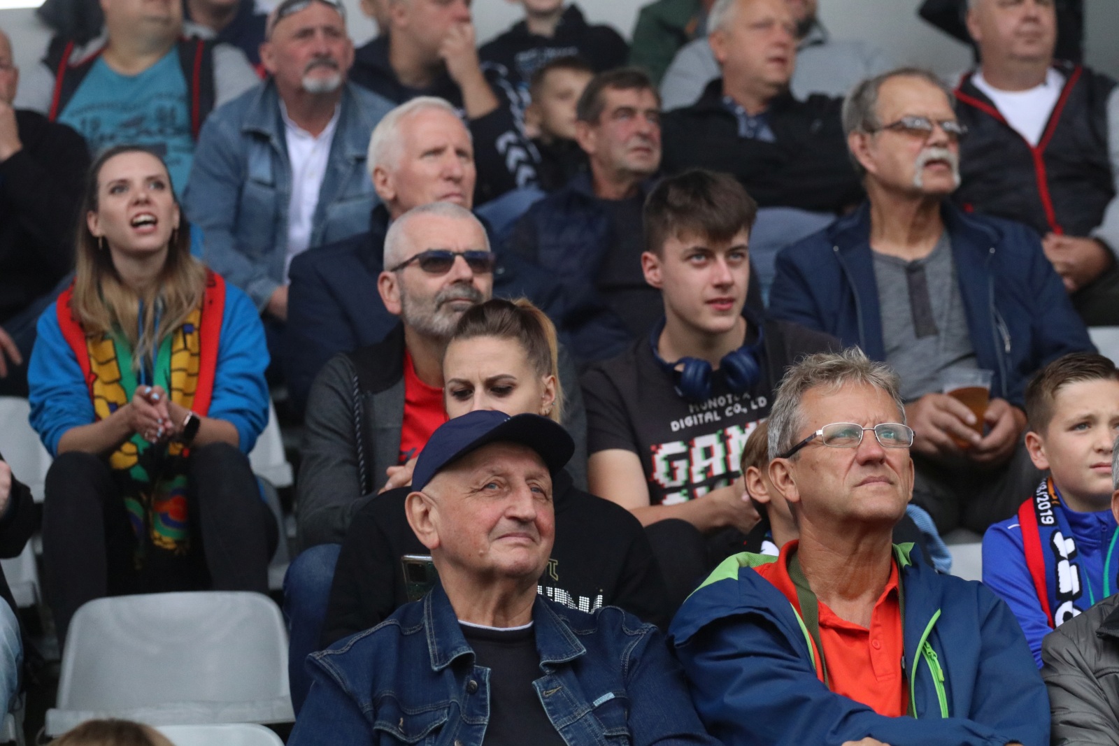 Blisko cztery tysiące kibiców dopingowało piłkarzy Miedzi