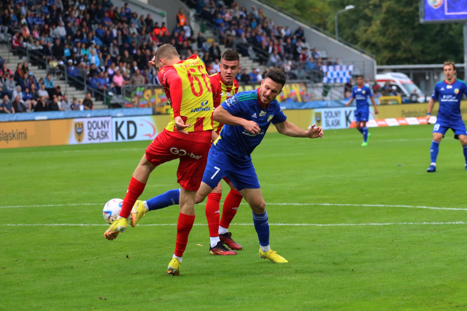 Tylko remis Miedzi Legnica z Koroną Kielce