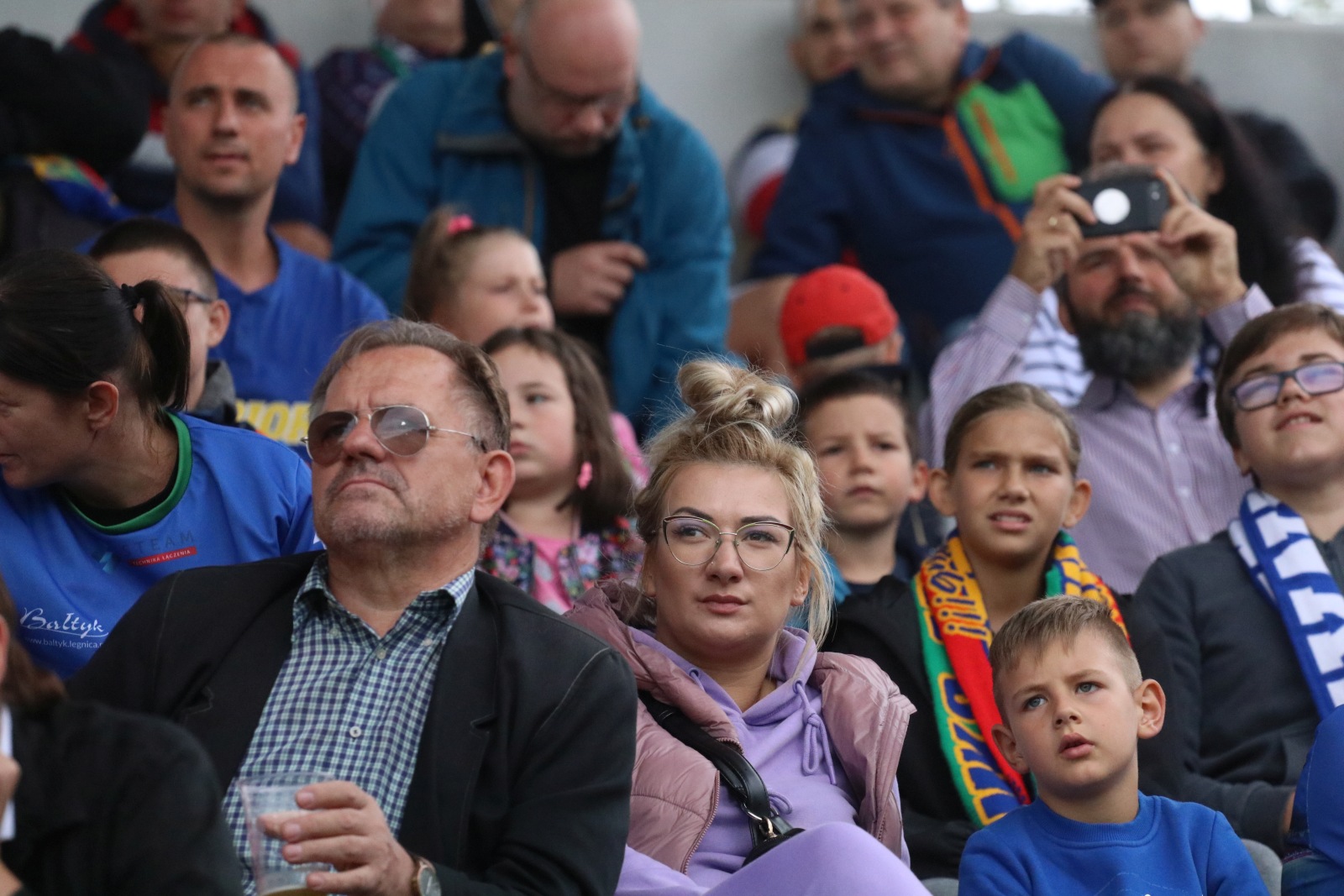 Blisko cztery tysiące kibiców dopingowało piłkarzy Miedzi
