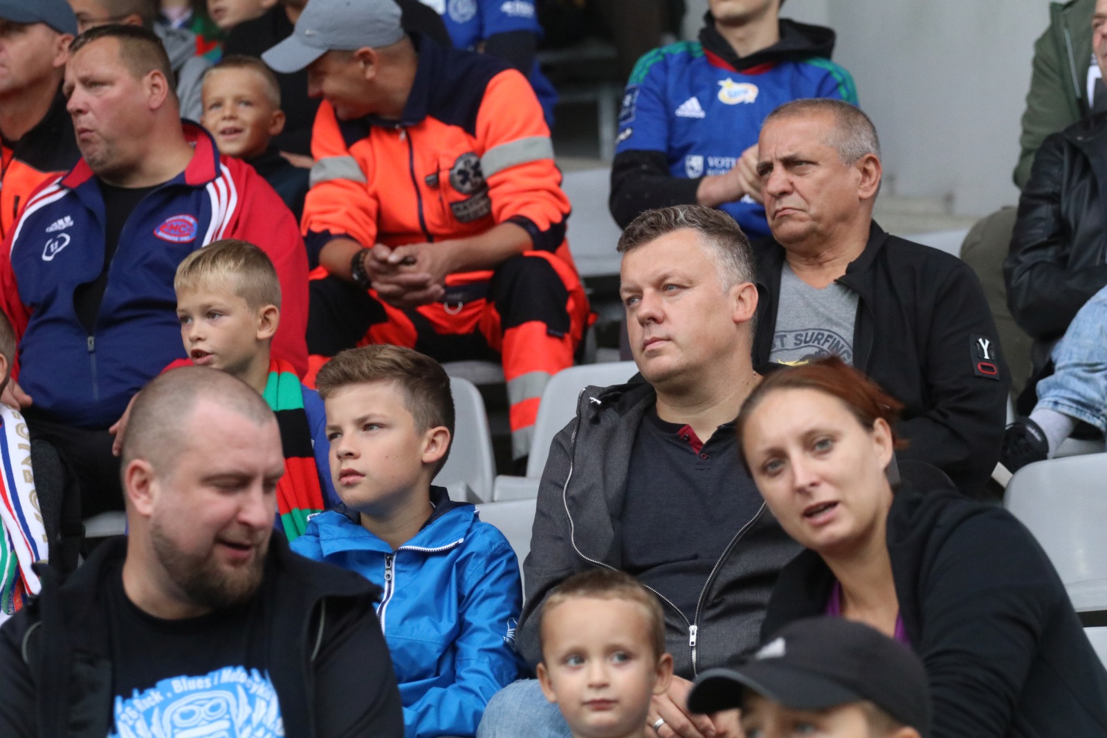 Blisko cztery tysiące kibiców dopingowało piłkarzy Miedzi