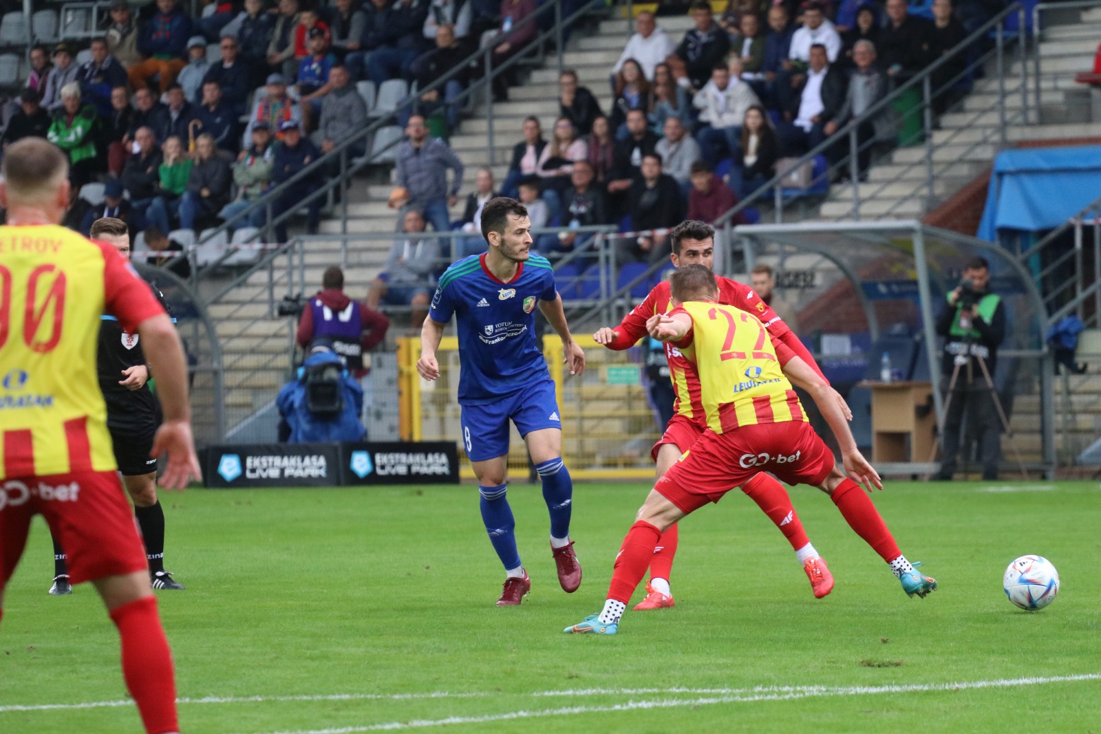 Tylko remis Miedzi Legnica z Koroną Kielce