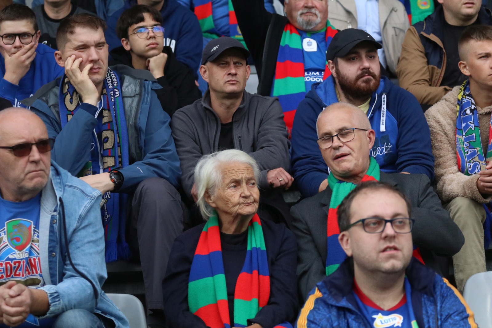 Blisko cztery tysiące kibiców dopingowało piłkarzy Miedzi