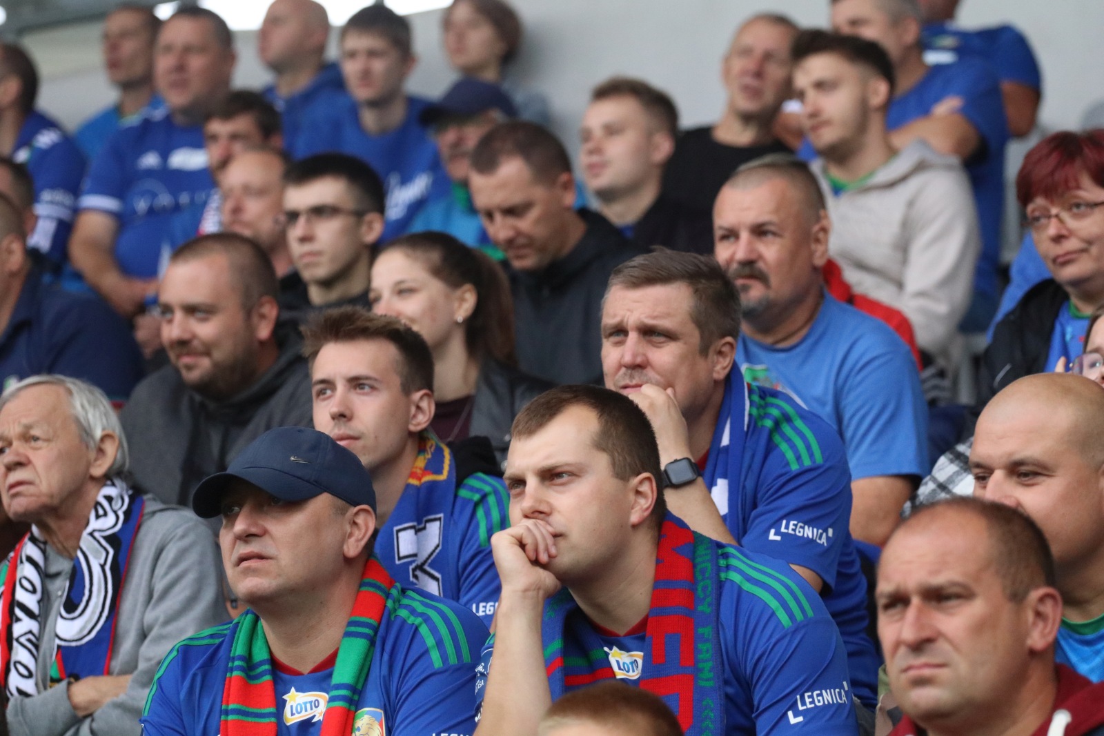Blisko cztery tysiące kibiców dopingowało piłkarzy Miedzi