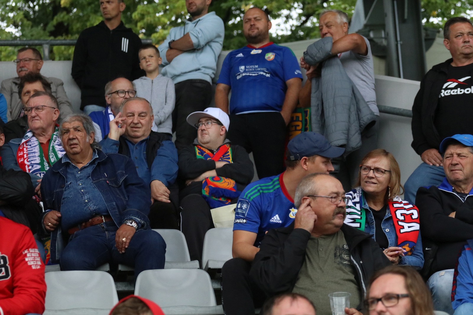 Blisko cztery tysiące kibiców dopingowało piłkarzy Miedzi