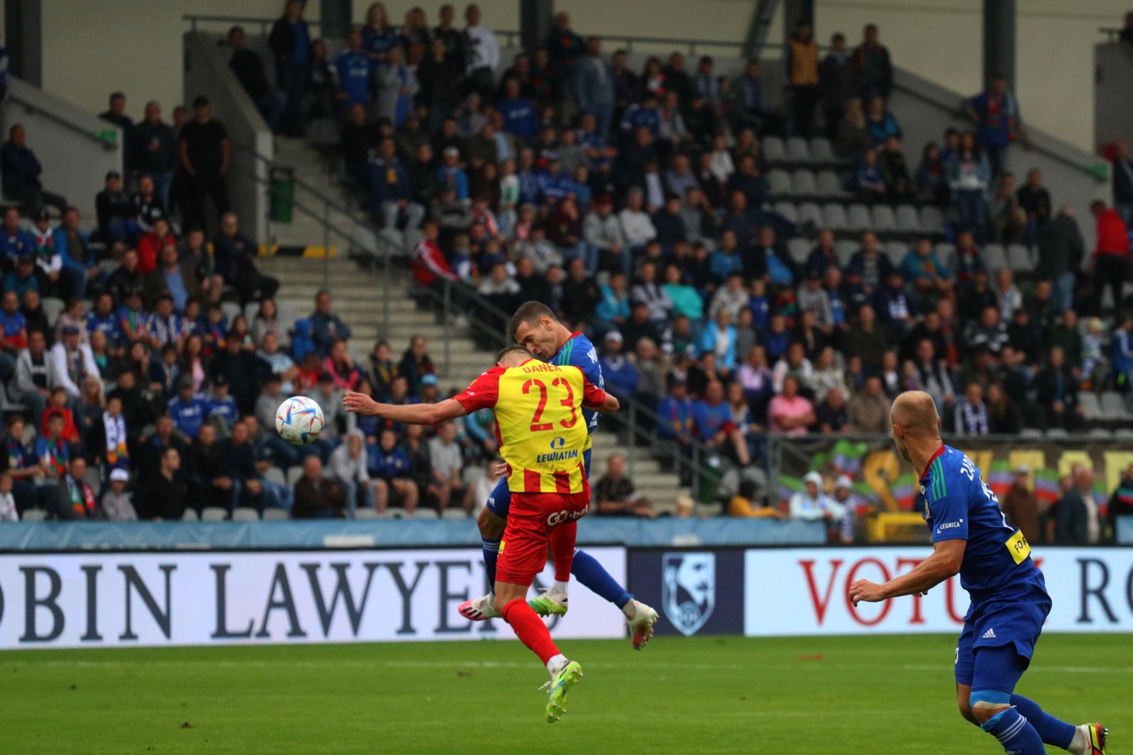 Tylko remis Miedzi Legnica z Koroną Kielce