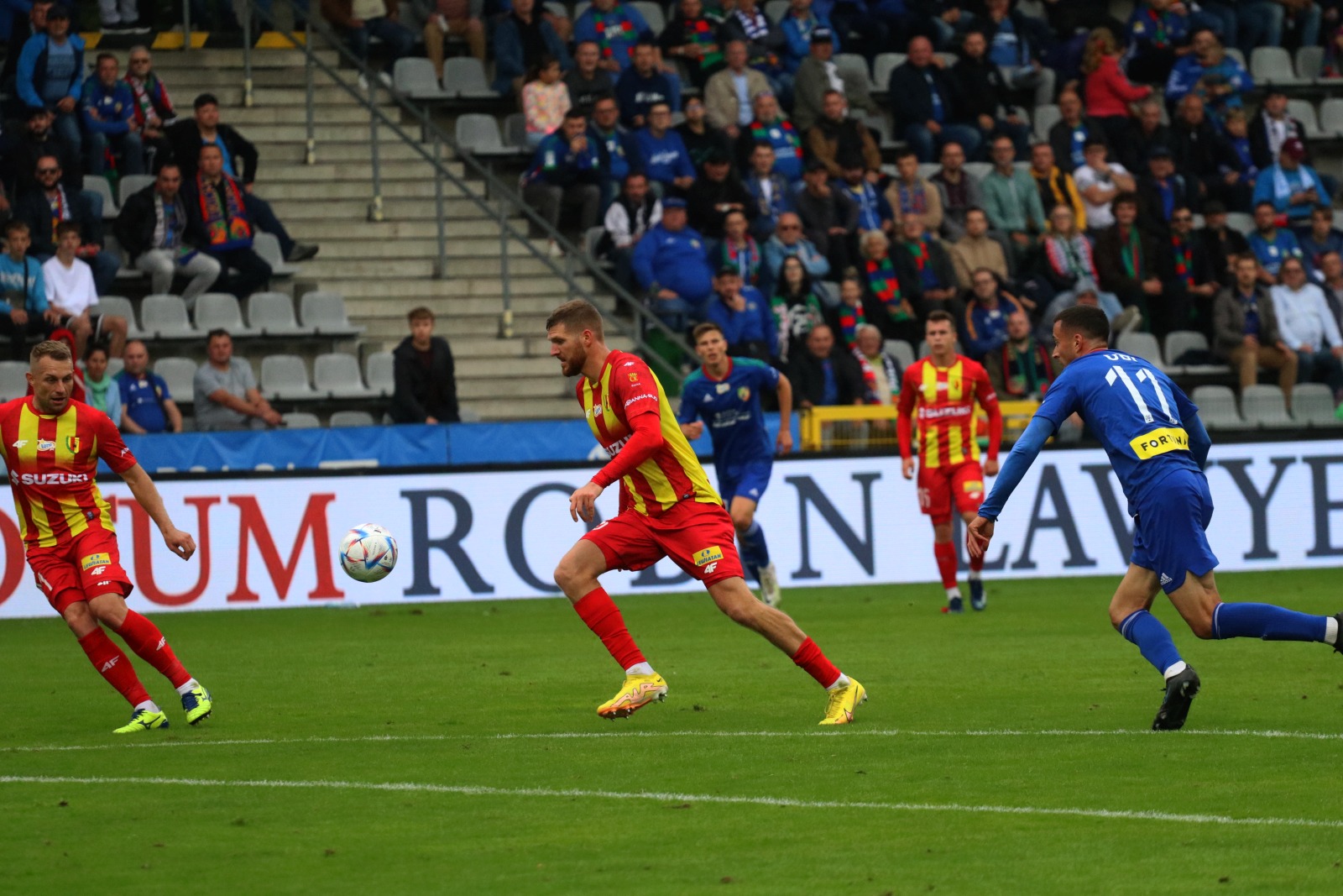 Tylko remis Miedzi Legnica z Koroną Kielce