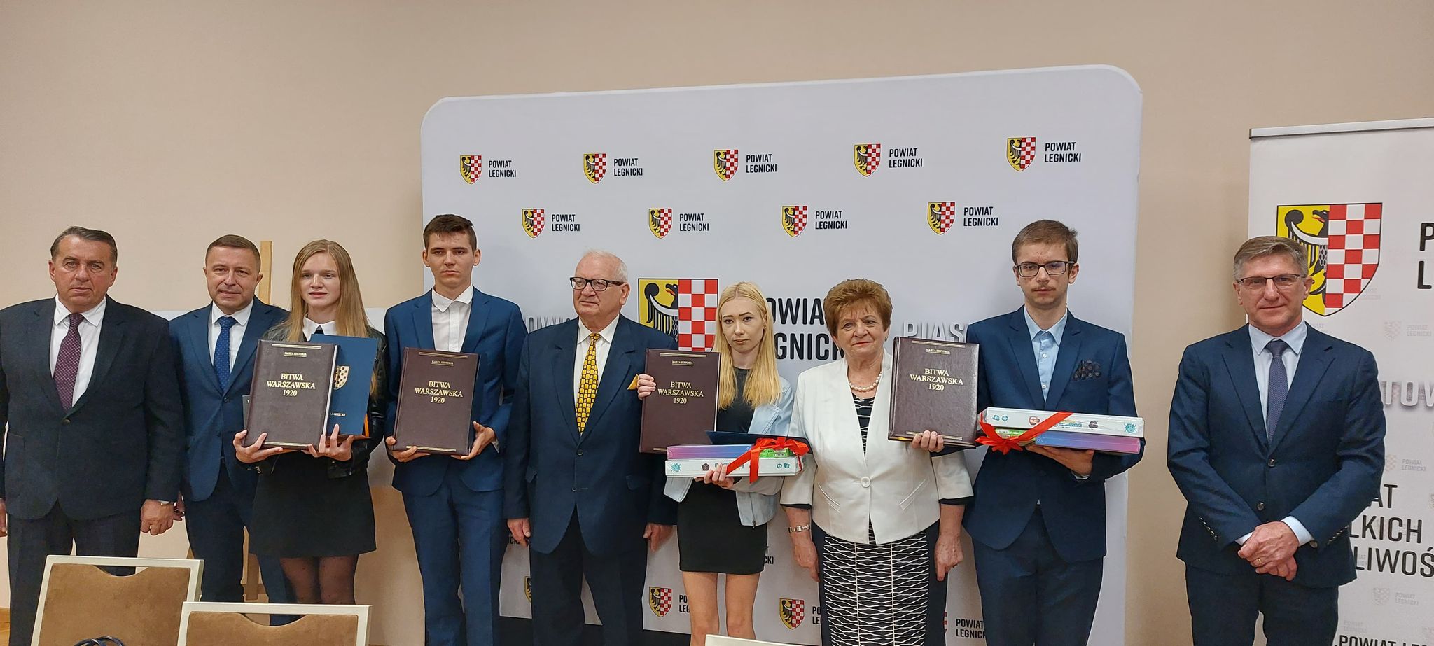 Odebrali nagrody w konkursie zorganizowanym przez starostwo