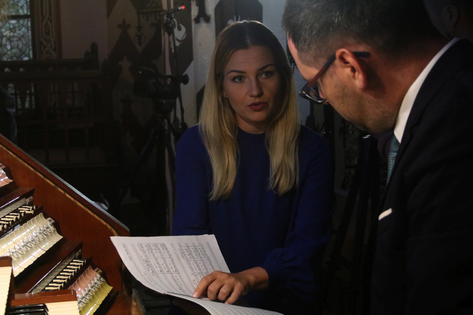Chór Kameralny KOE pod dyrekcją Anety Mroczek i Michał Sławecki