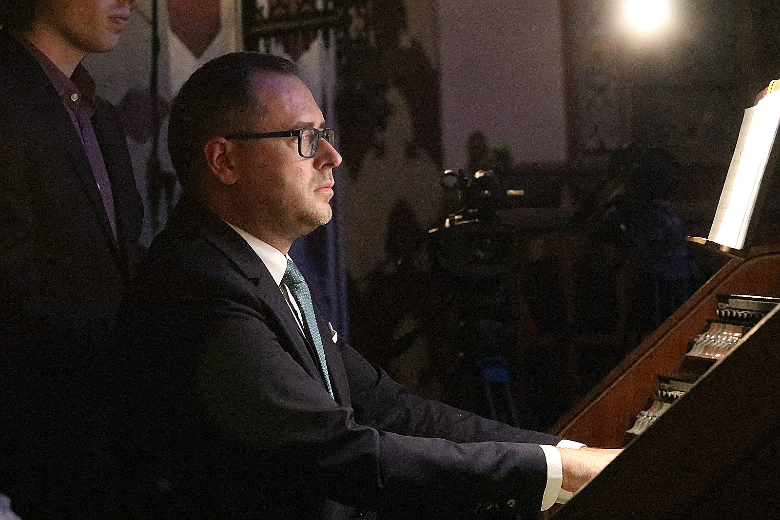 Chór Kameralny KOE pod dyrekcją Anety Mroczek i Michał Sławecki