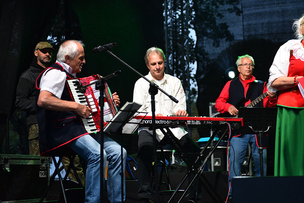 Kapela ze Wsi Warszawa gwiazdą tegorocznej Folk-Biesiady