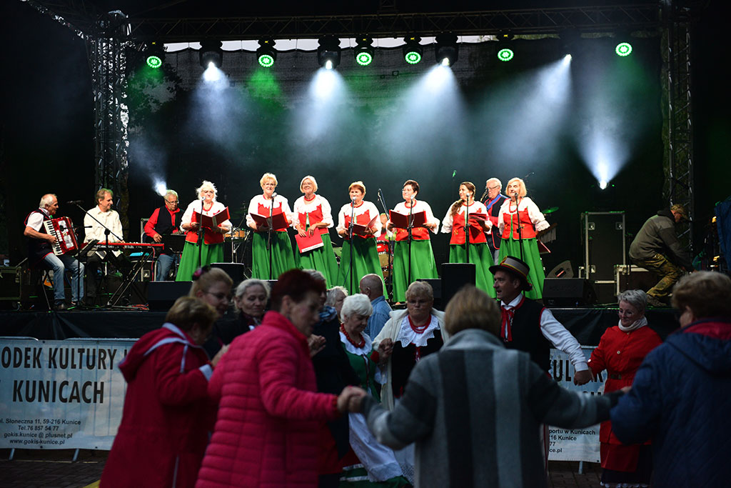 Kapela ze Wsi Warszawa gwiazdą tegorocznej Folk-Biesiady